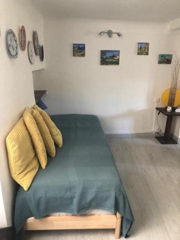 Le Petit Saint Clair Apartment Trigance Luaran gambar